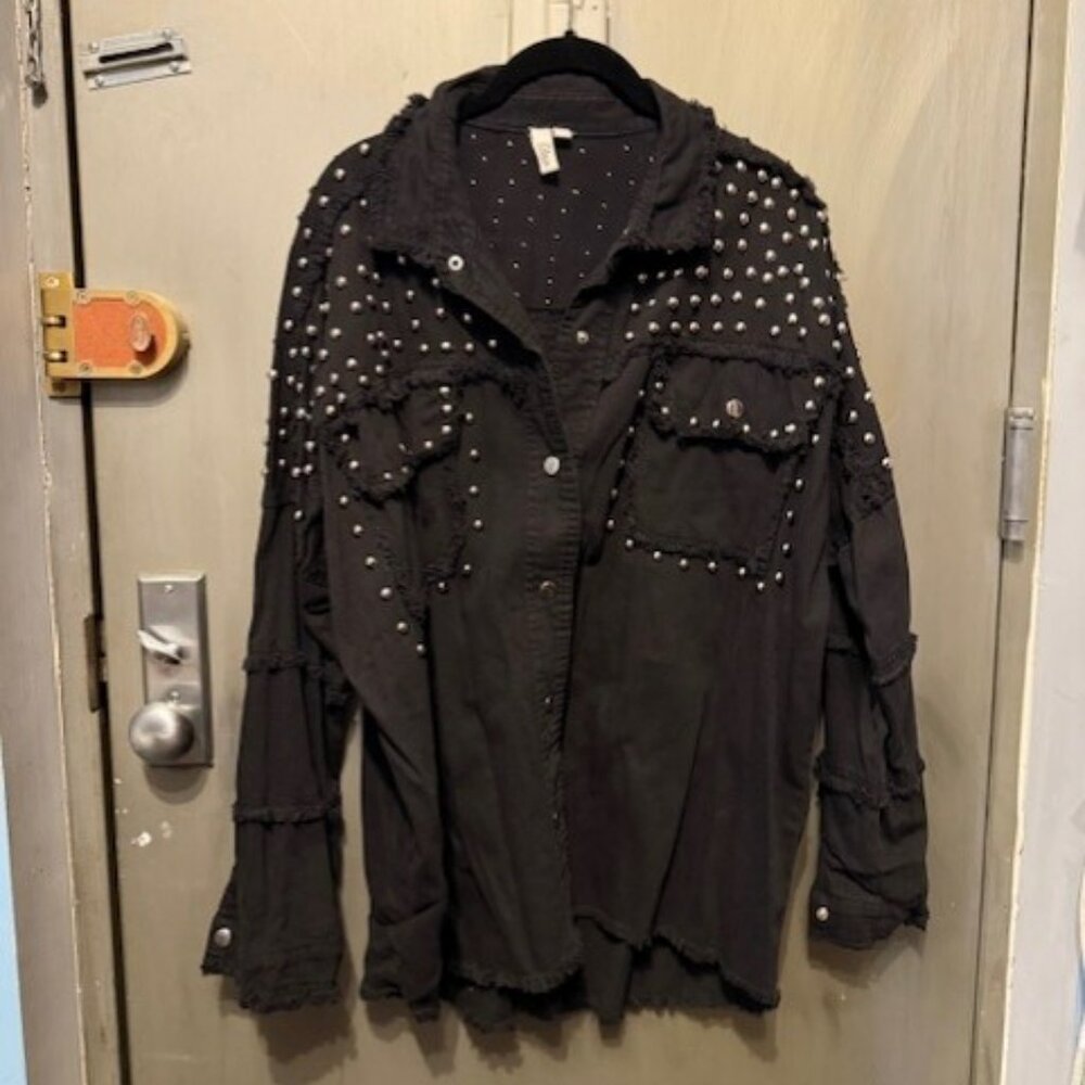 Elan Studded Distressed Black Chambray Denim Shacket - NWOT - Picture 5 of 16